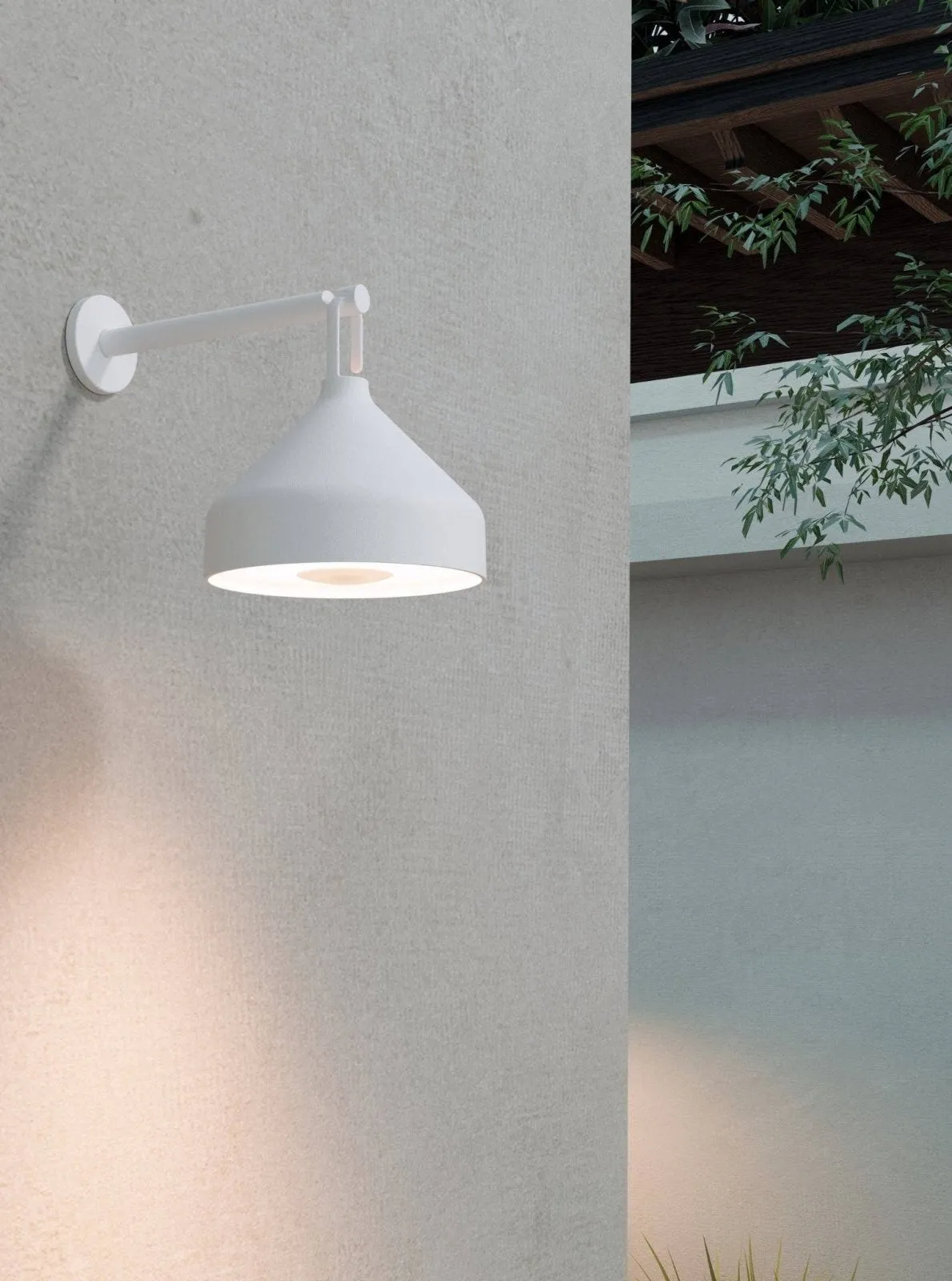 Amelie Pro Portable Wall Lamp in Black
