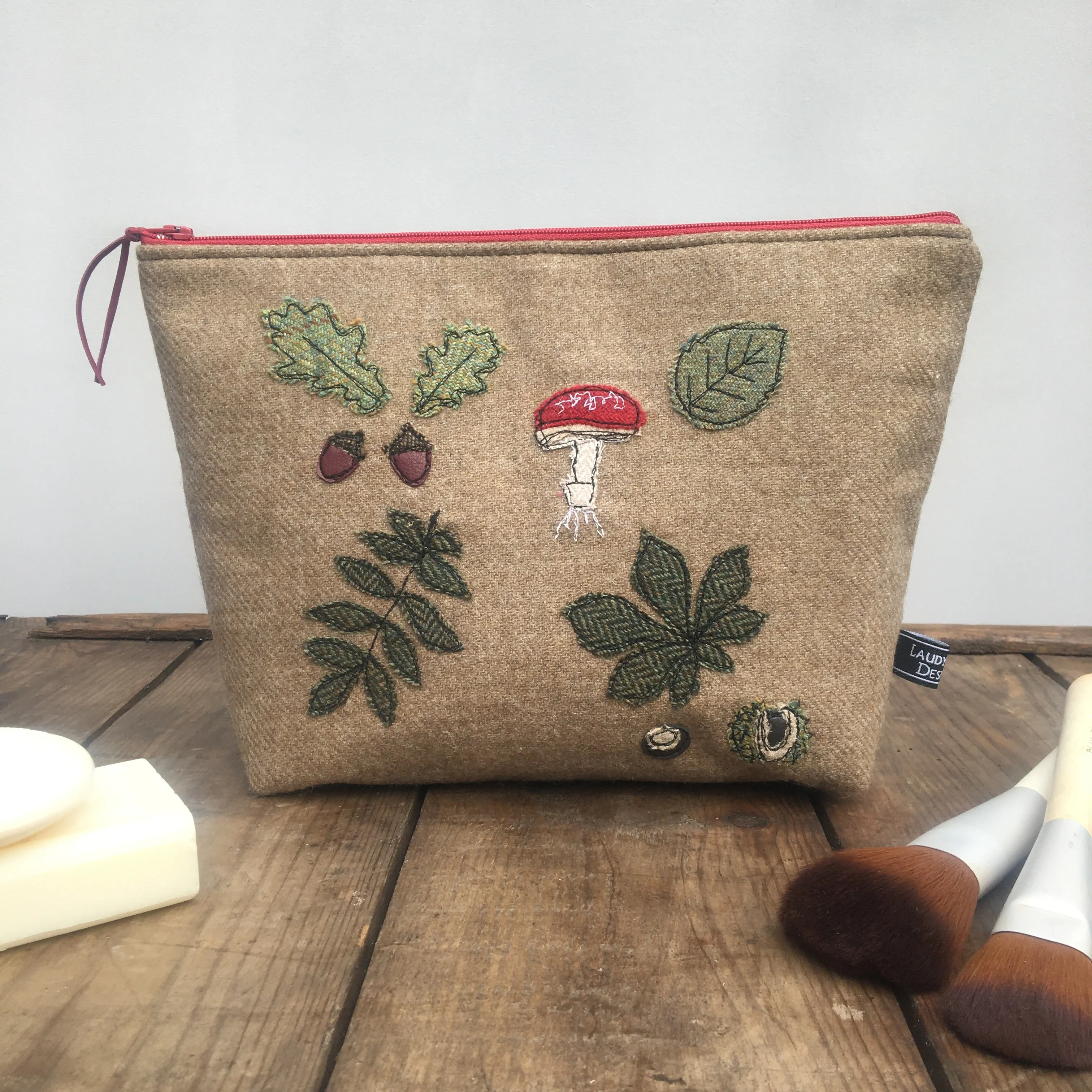 AUTUMN Pouch