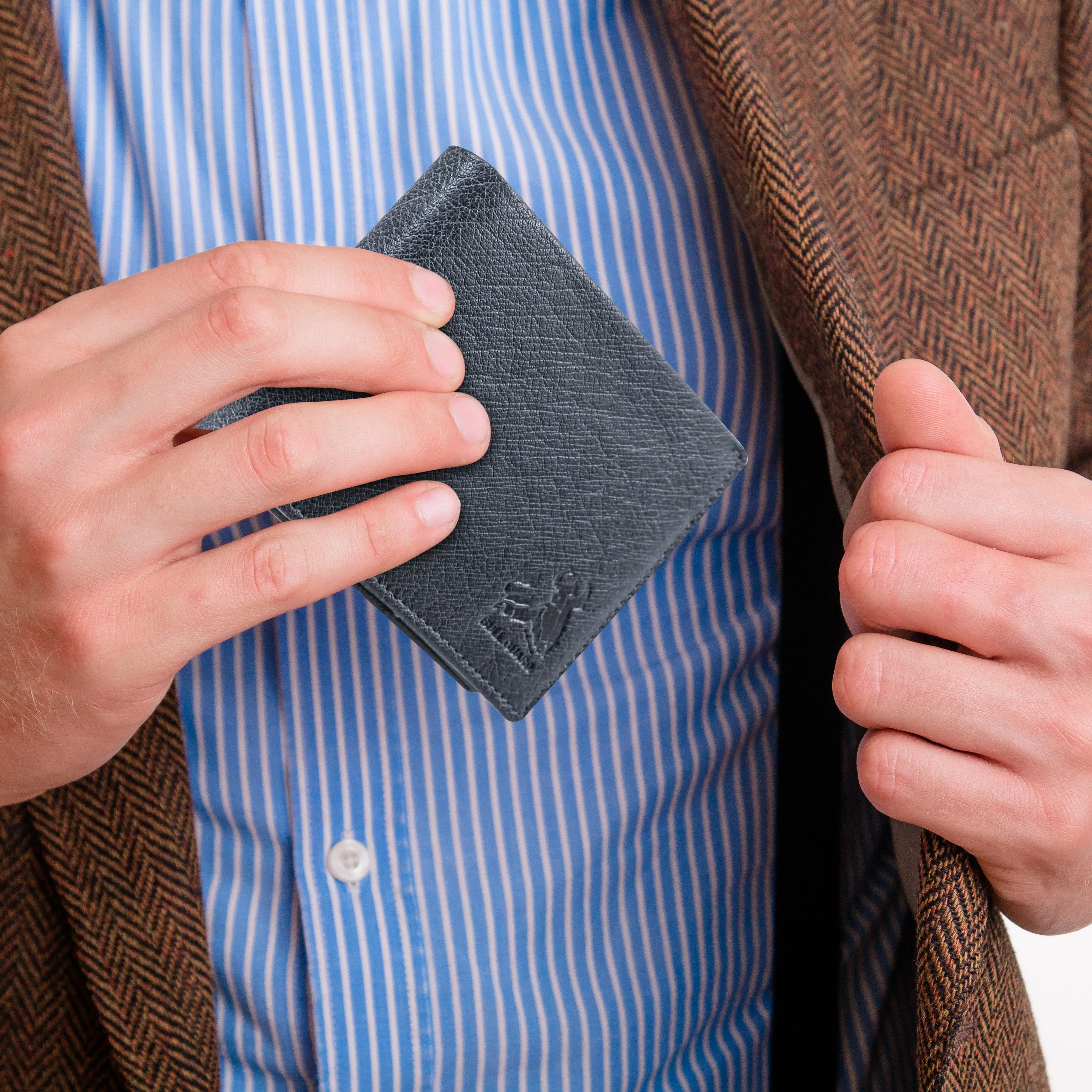 Bifold with Flip Up ID