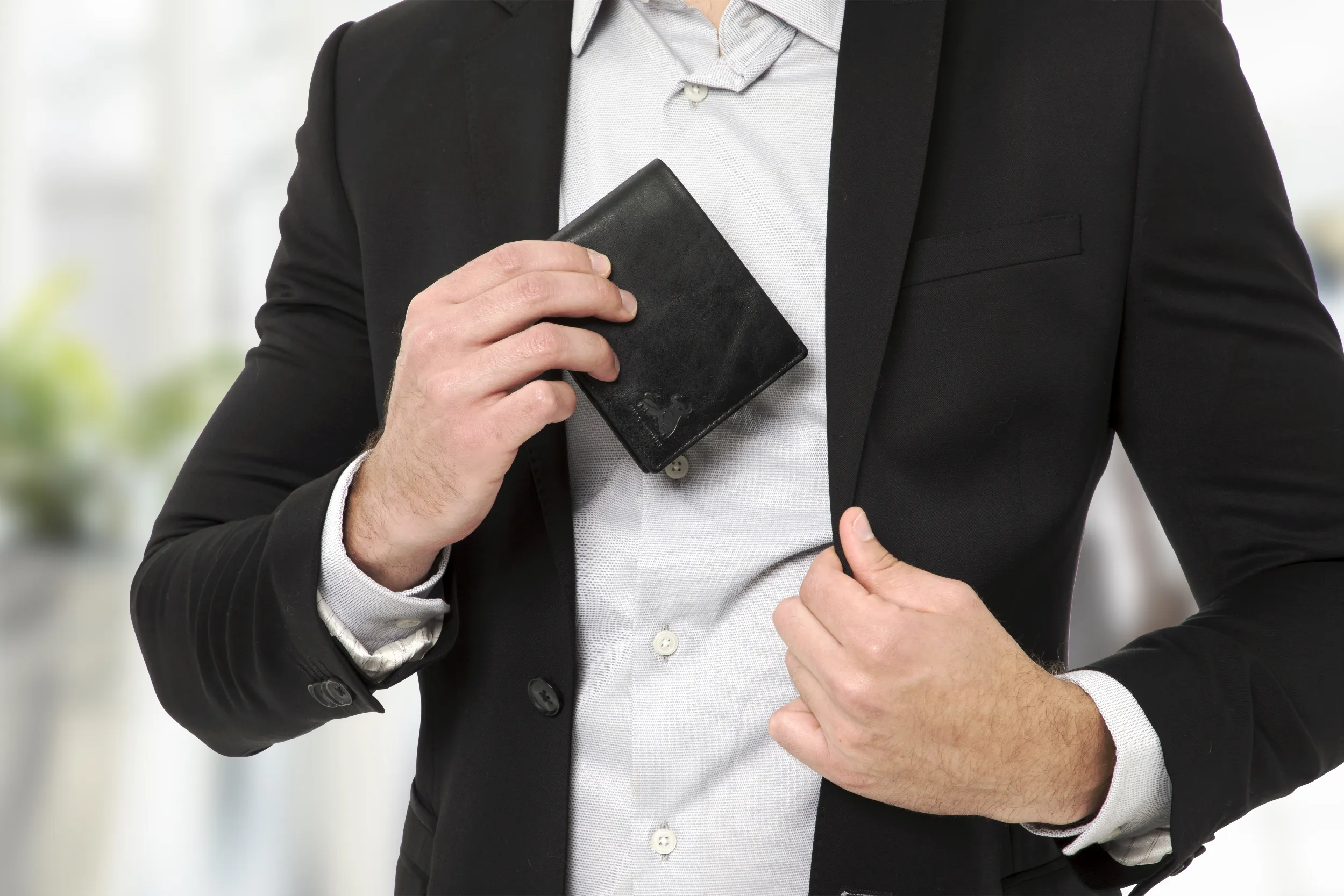 Bifold with Flip Up ID