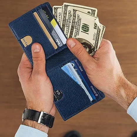 Bifold with Flip Up ID