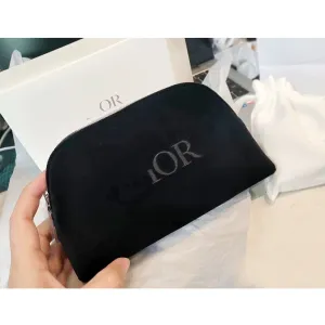 Black Veet Embroidery Semicircle Organize Hand-held Cosmetic Bags