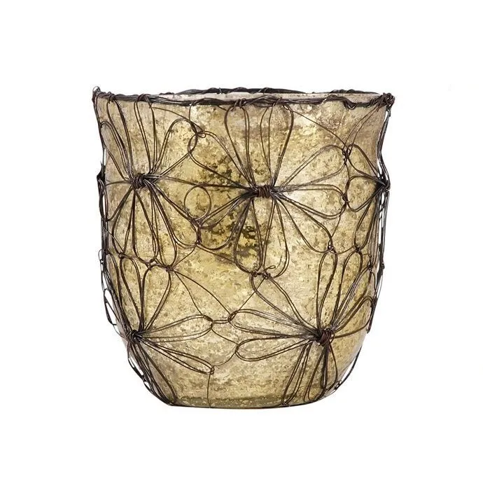 Camille Votive, Gold