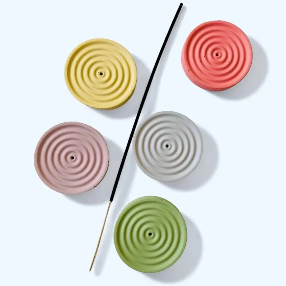 Colorful Concrete Round Mini Incense Holders: Mint / Matte