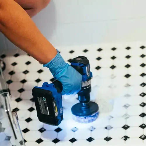 Diamond Shine 4"Drill Brush & 6" Extension - Medium Bristle