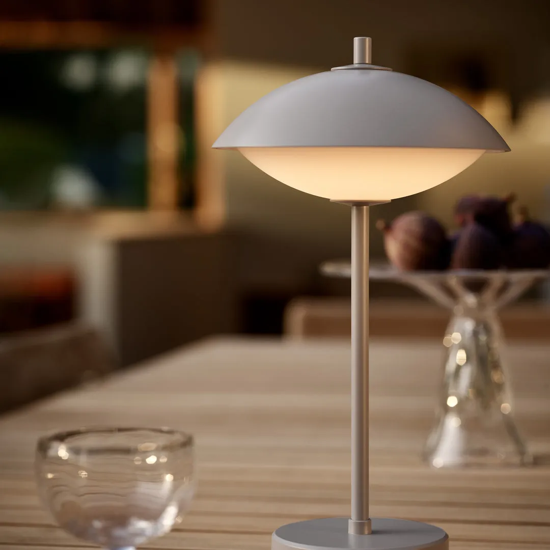 Fritz Hansen Clam bærbar lampe, Nine Grey 