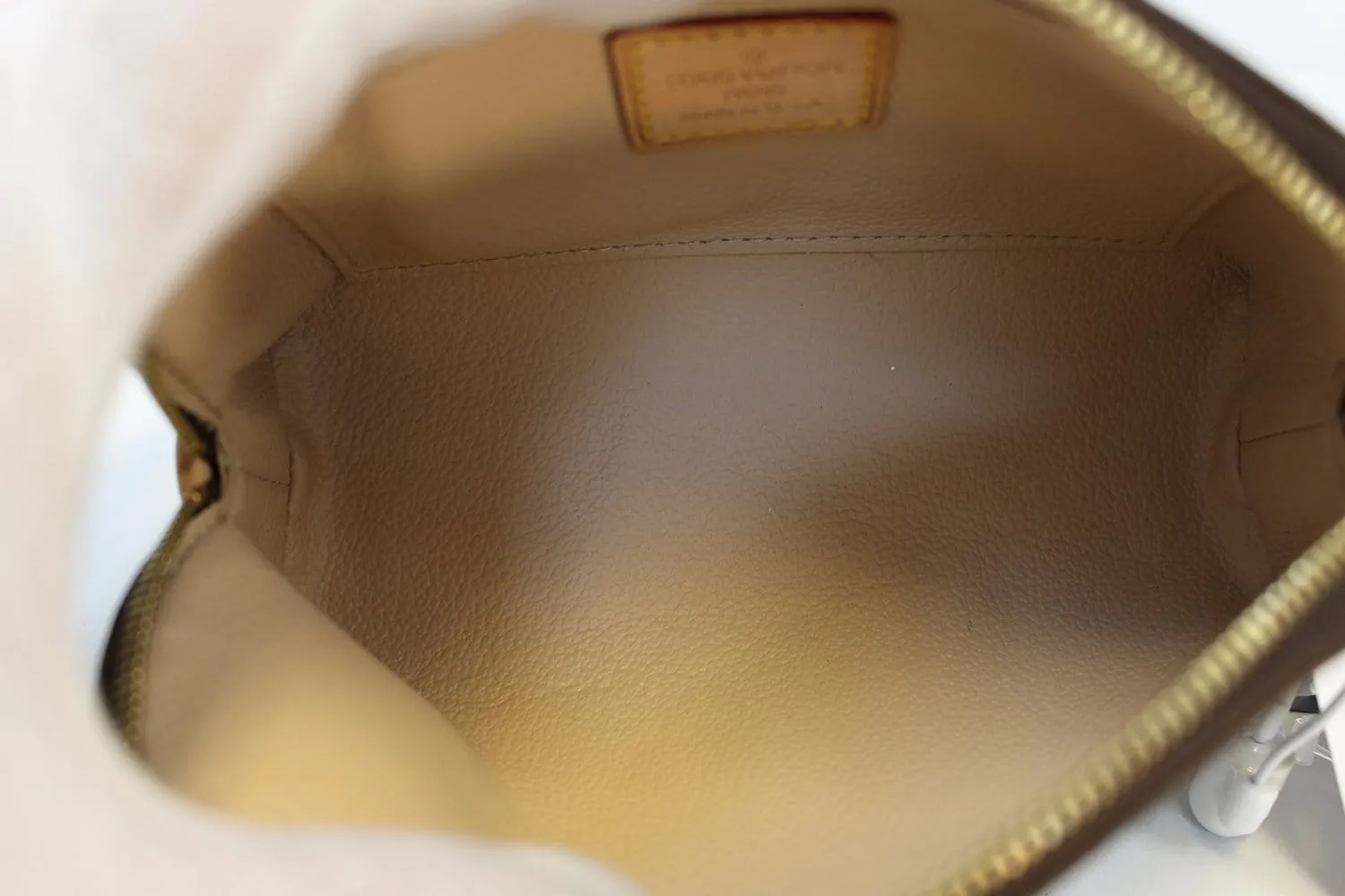 LOUIS VUITTON Monogram Pochette Cosmetic Pouch