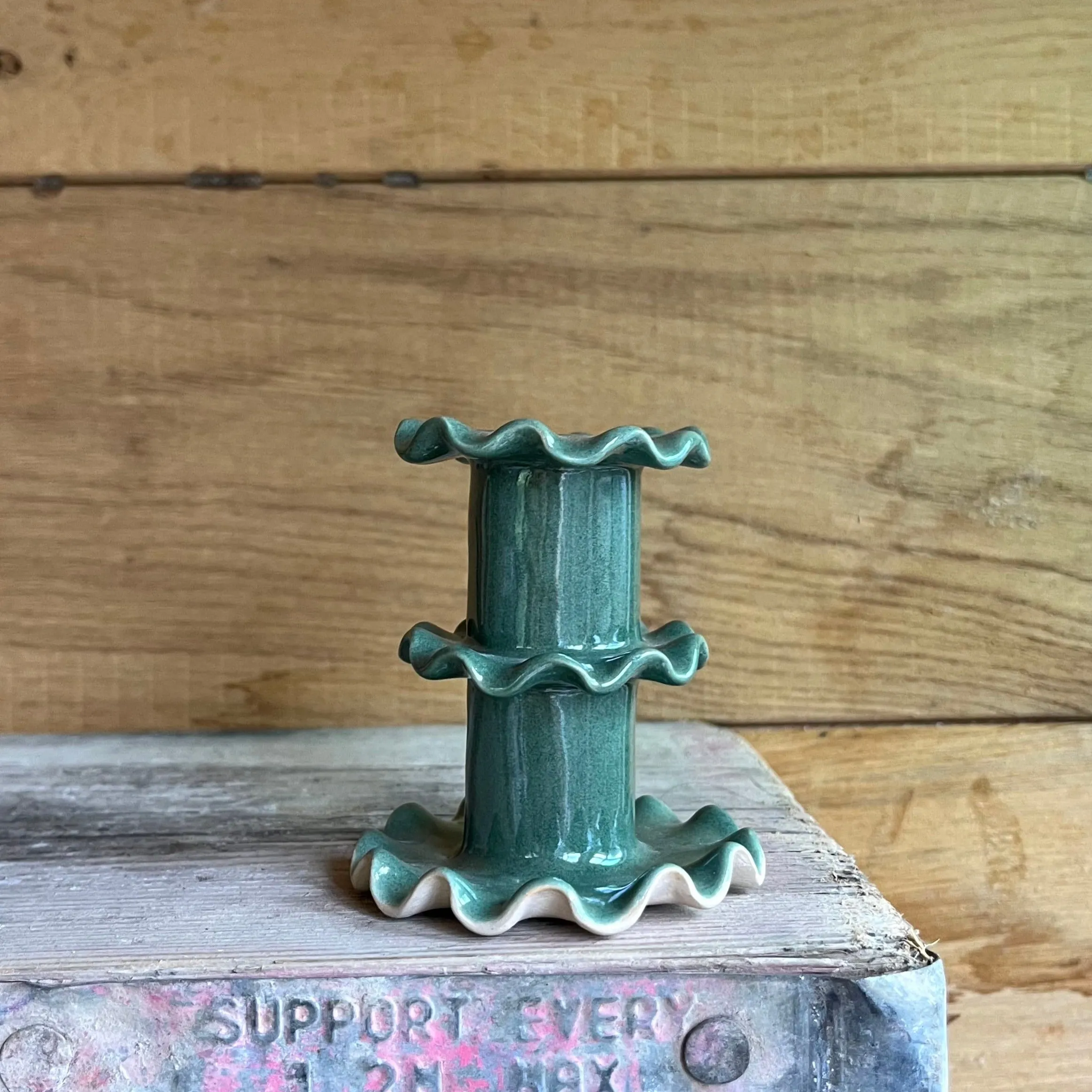 Medium Frill Candlestick | Green