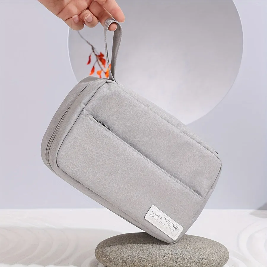Monica | Lightweight Hanging Cosmetic Bag