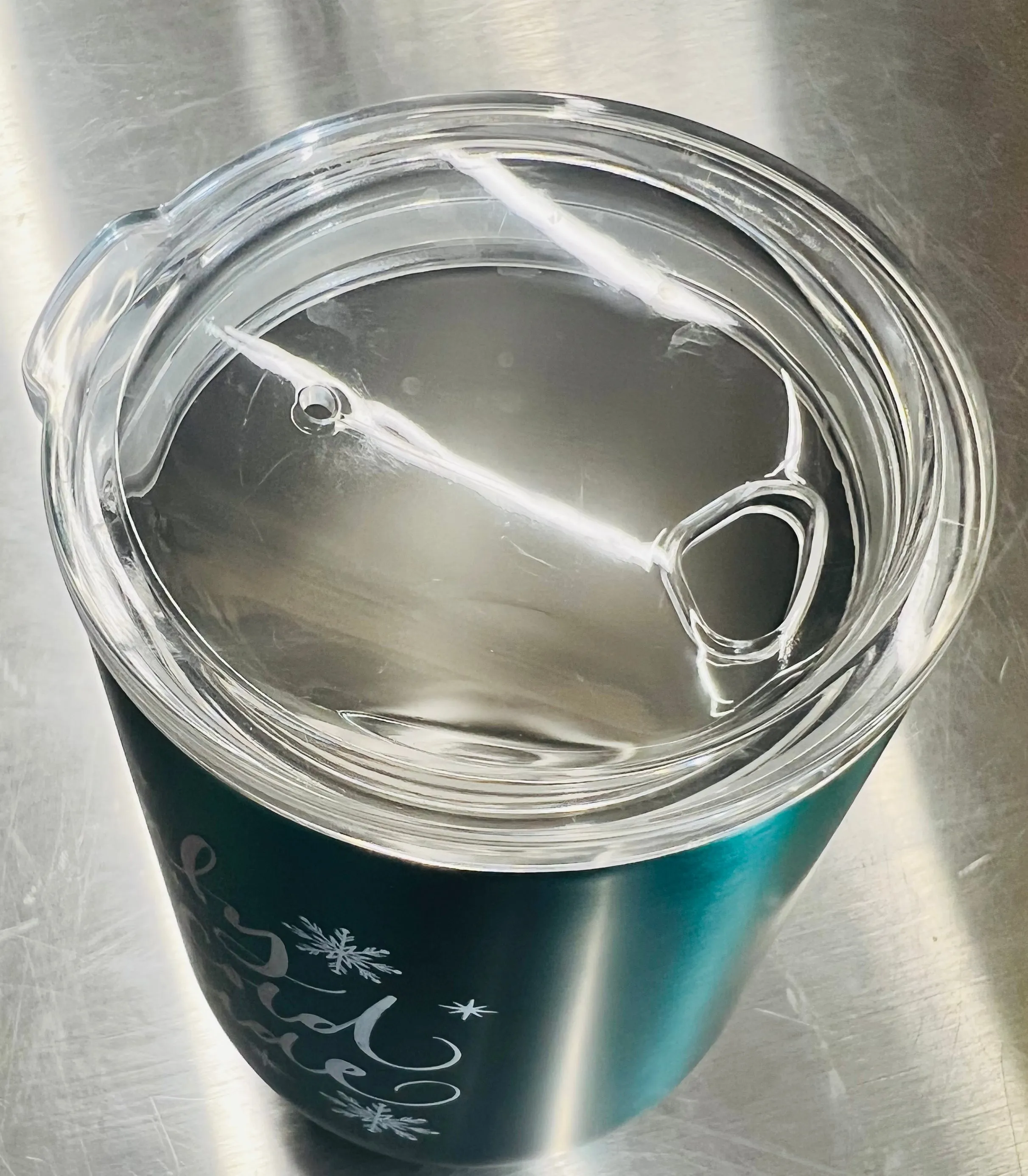 New Double wall insulated Tumbler with clear lid, Teal! 16.5 Oz