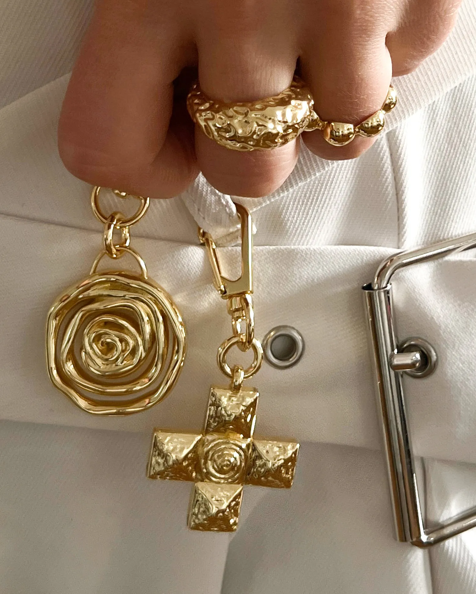 Rosette Coil Key Chain- Silver