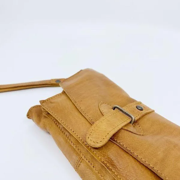 RUGGED HIDE Amelia Clutch - Tan