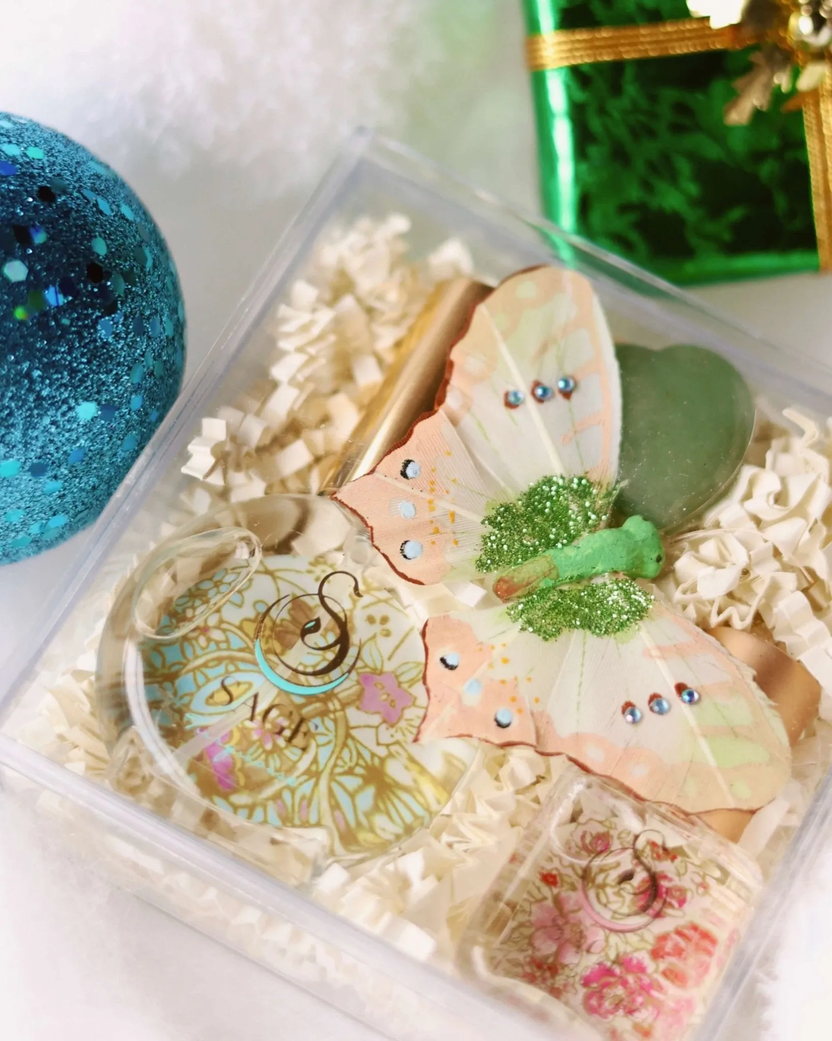 Secret Garden PETITE DUO Gift Set ~ 1/2 oz Turquoise Organic Eau de Toilette Mini & 1/4 oz Rose Quartz Organic Perfume Oil Extract Roll-On with Gemstone Heart