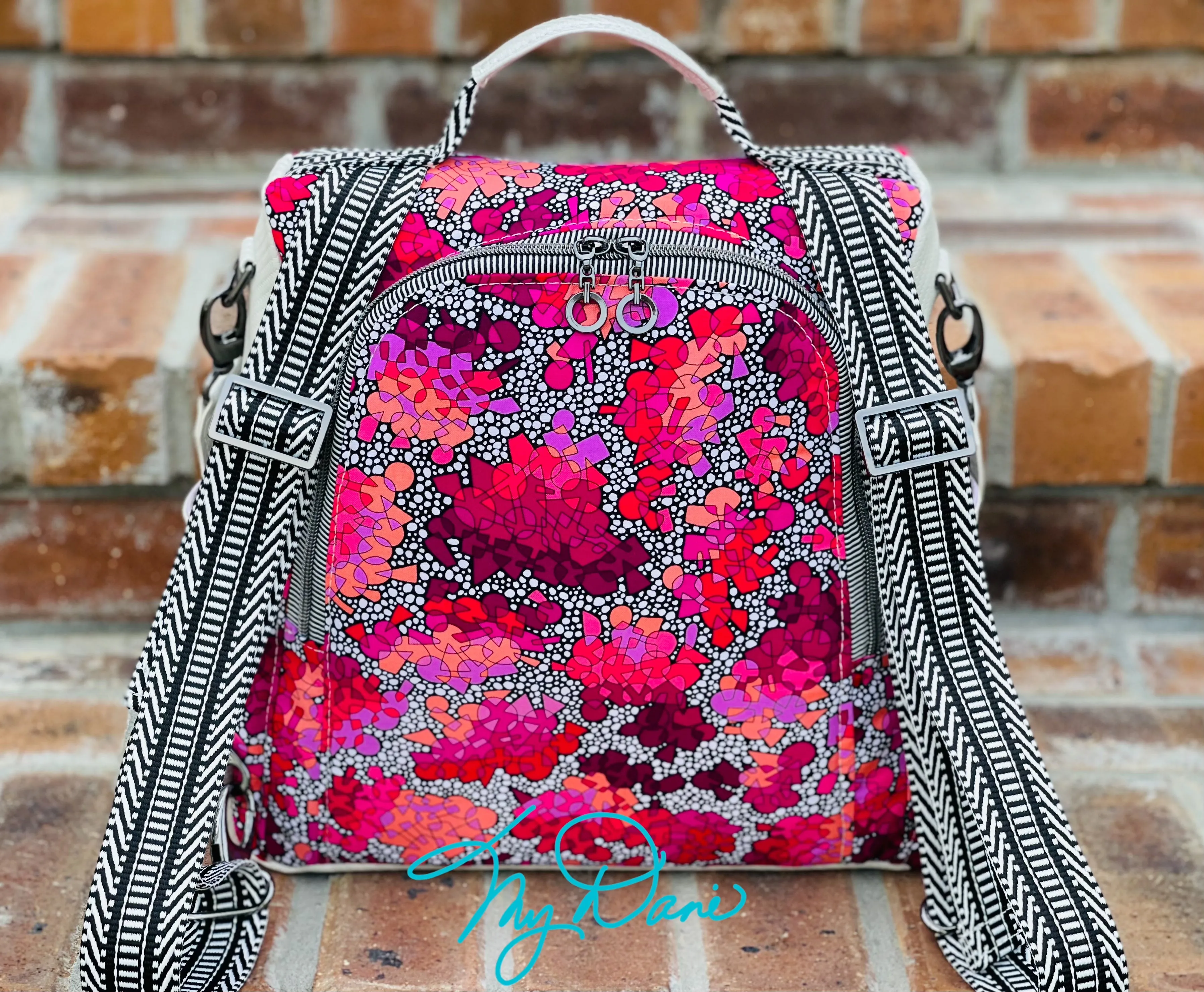 The Guardian Anti-Theft Backpack In Geo Hot pink