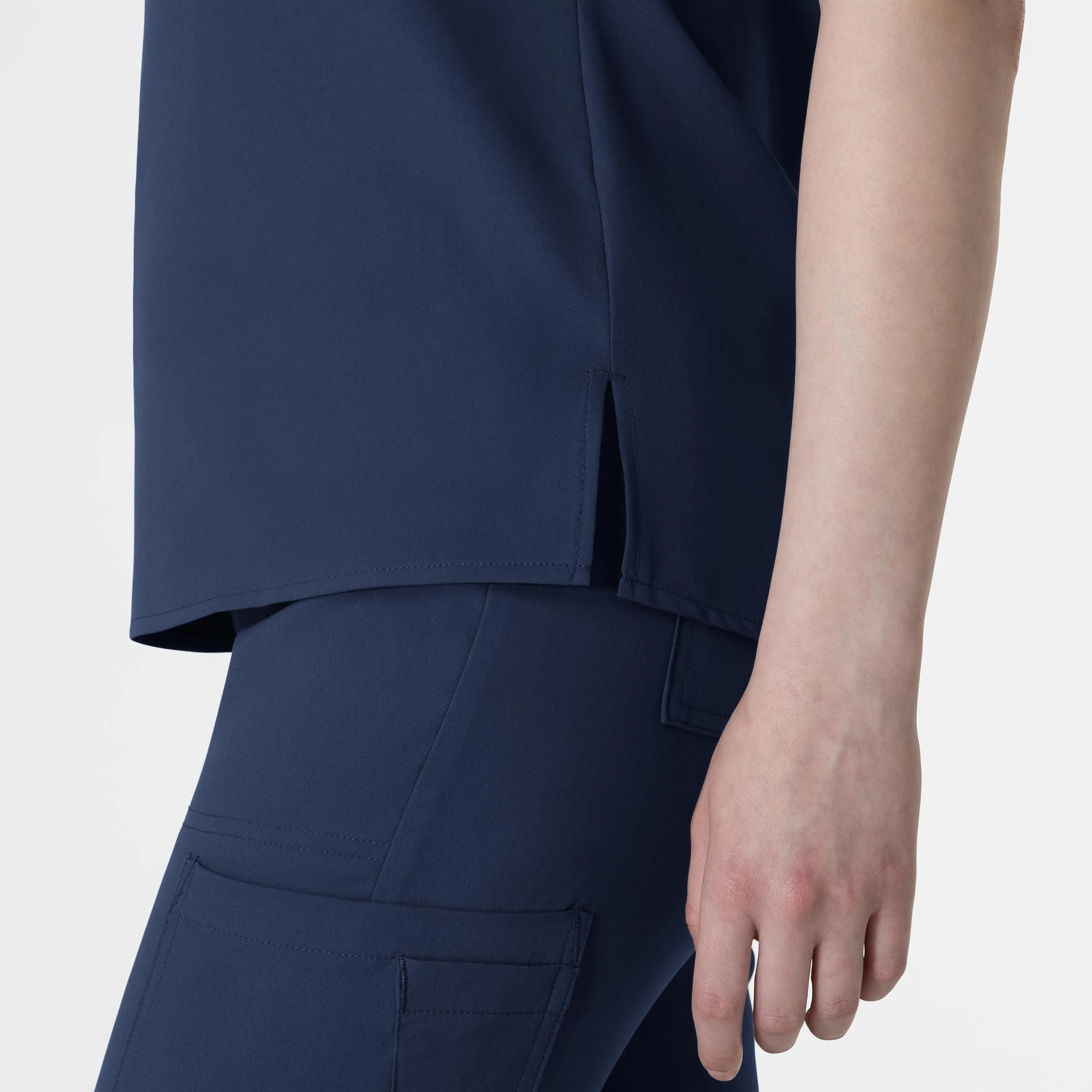 Thrive 6222 V-Neck Tuck-In Scrub Top Navy