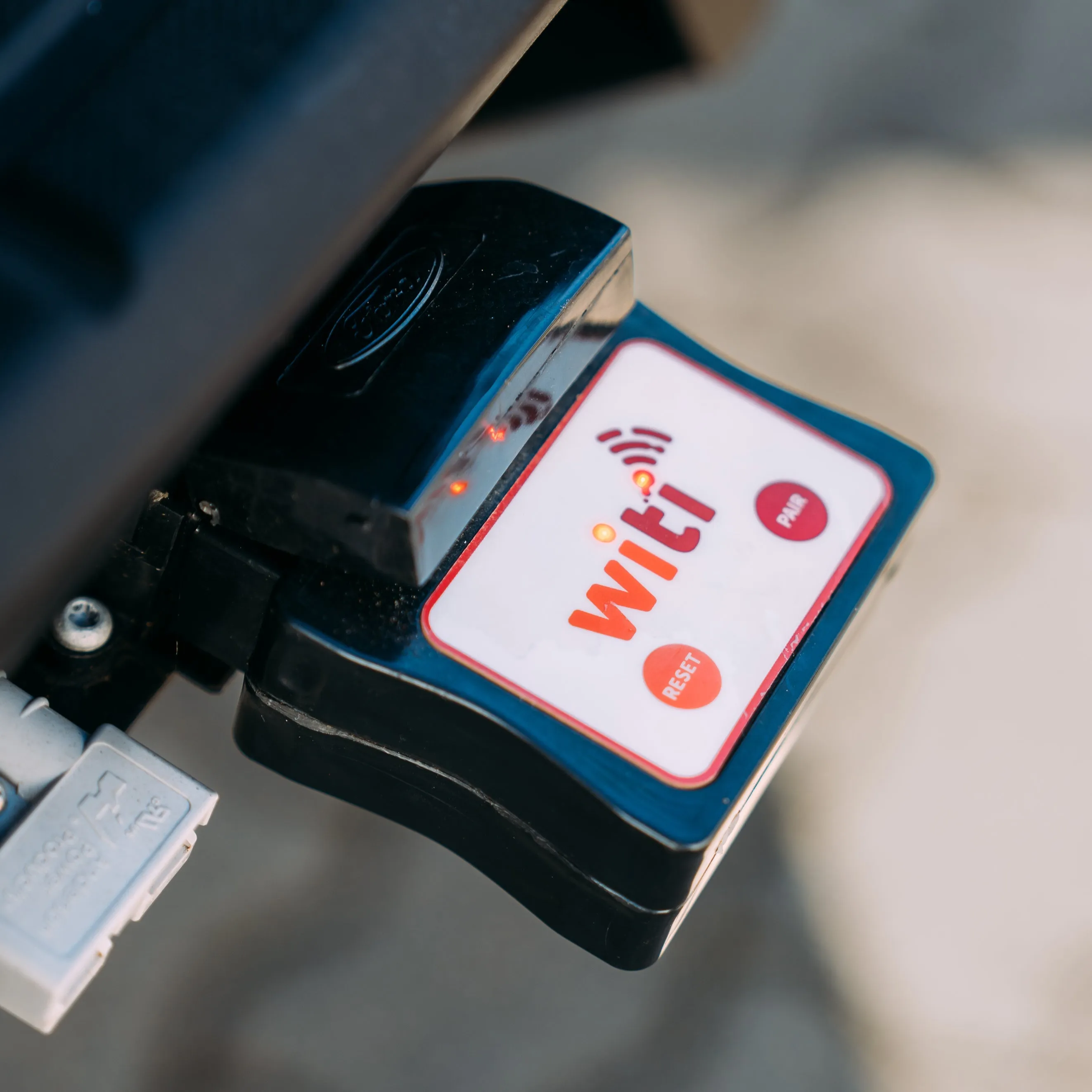 WiTi Wireless Towing Interface