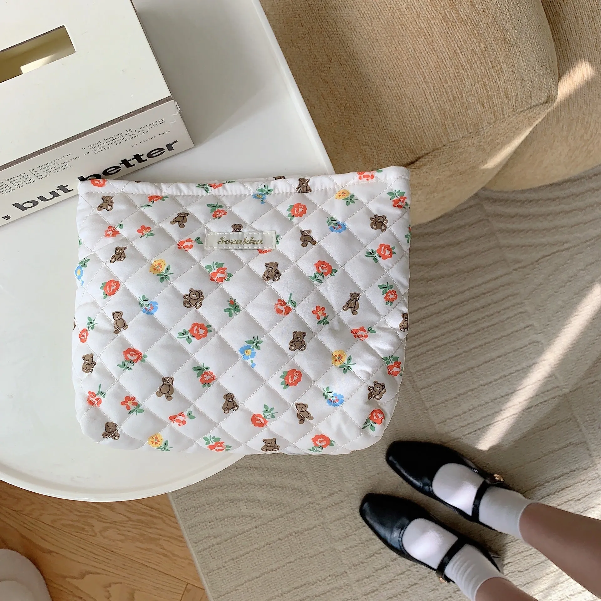 Women's Flower Bear Quilted Liner Clutch Portable Large Cosmetic Bags