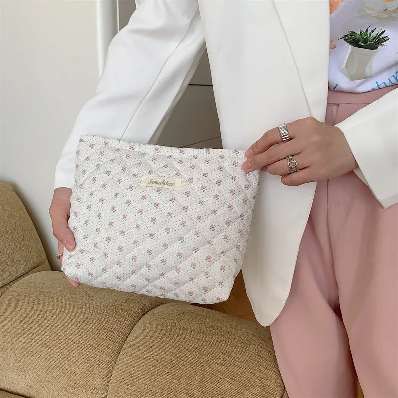Women's Flower Bear Quilted Liner Clutch Portable Large Cosmetic Bags