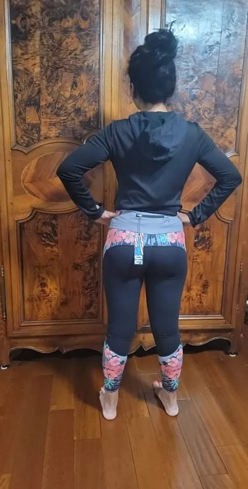 Women's hibiscus tights