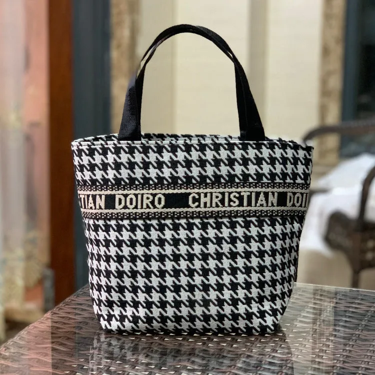 Women's Korean Style Letters Wash Mummy Lunch Cosmetic Bags